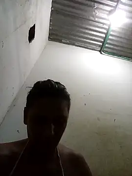 Snapshot of Andreita_95 chatting on November 4, 2025, 10:09 pm Andreita 95 online show from November 4, 2025, 10:09 pm