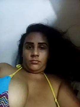 Snapshot of Andreita_95 chatting on November 28, 2025, 10:01 pm Andreita 95 online show from November 28, 2025, 10:01 pm