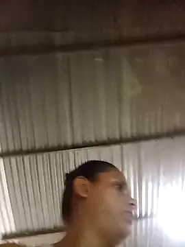 Snapshot of Andreita_95 chatting on December 21, 2025, 2:46 pm Andreita 95 online show from December 21, 2025, 2:46 pm