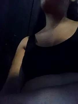 Snapshot of Andreita_95 chatting on January 11, 2026, 11:10 pm Andreita 95 online show from January 11, 2026, 11:10 pm