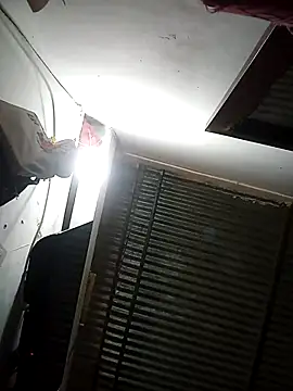 Snapshot of Andreita_95 chatting on February 5, 2026, 6:45 pm Andreita 95 online show from February 5, 2026, 6:45 pm