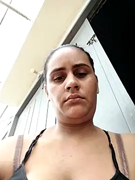 Snapshot of Andreita_95 chatting on February 9, 2026, 10:14 pm Andreita 95 online show from February 9, 2026, 10:14 pm