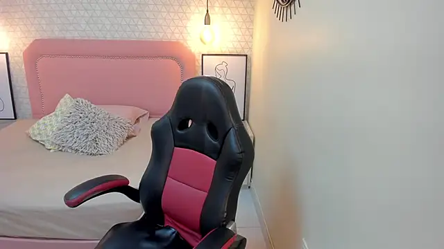 Kittytimberlake online show from November 26, 2025, 12:28 pm