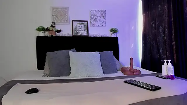 aihnoa split online show from March 10, 2025, 12:26 pm