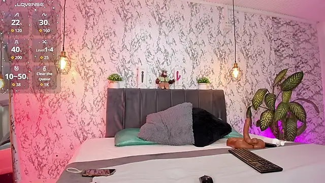 aihnoa split online show from October 18, 2025, 12:28 pm