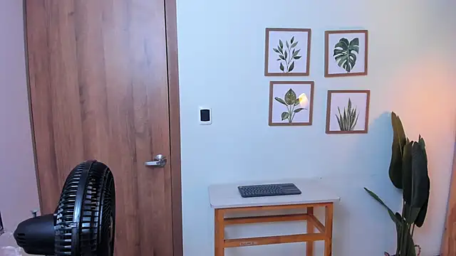 jacob-coper online show from November 20, 2025, 3:18 am