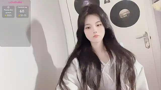 Qedgjwyz1 online show from February 19, 2025, 3:39 am