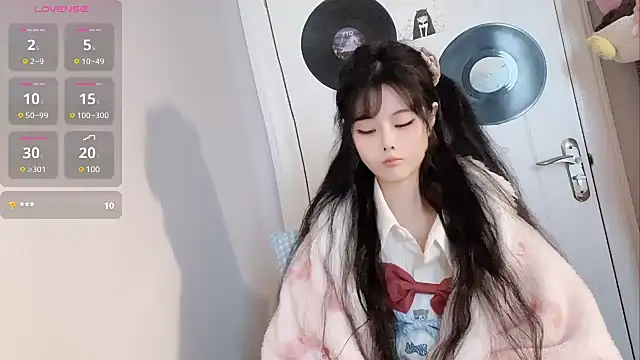 Qedgjwyz1 online show from March 5, 2025, 3:08 am