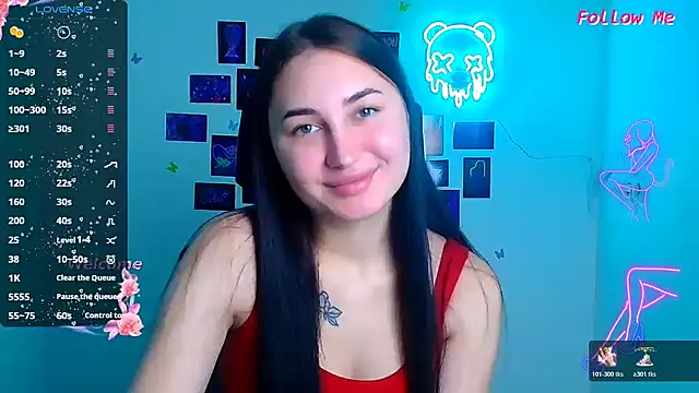 Jennifer Blum online show from November 18, 2025, 12:20 pm