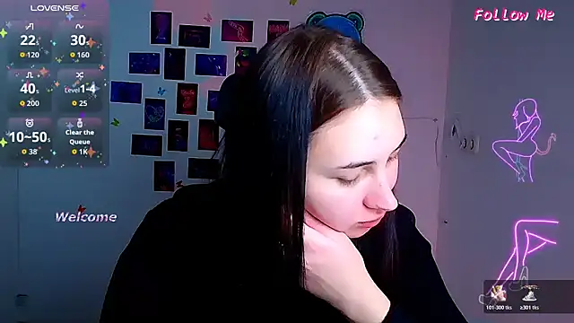 Jennifer Blum online show from December 1, 2025, 12:32 pm