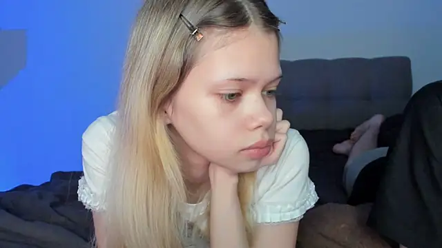 chansetolove online show from March 15, 2025, 6:14 am