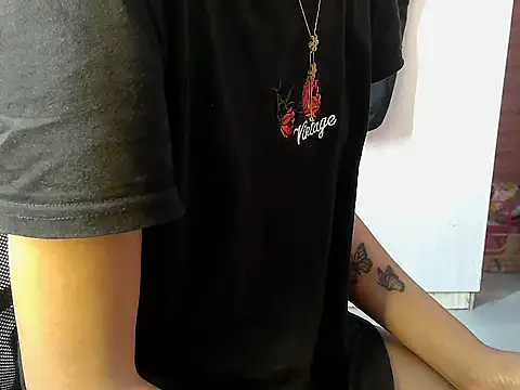 Destiny Desire online show from November 20, 2025, 12:27 pm