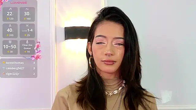 zorravioletta1 online show from April 18, 2026, 7:07 pm