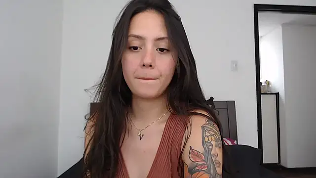 Snapshot of rebecca_collin chatting on March 17, 2026, 3:48 pm rebecca collin online show from March 17, 2026, 3:48 pm