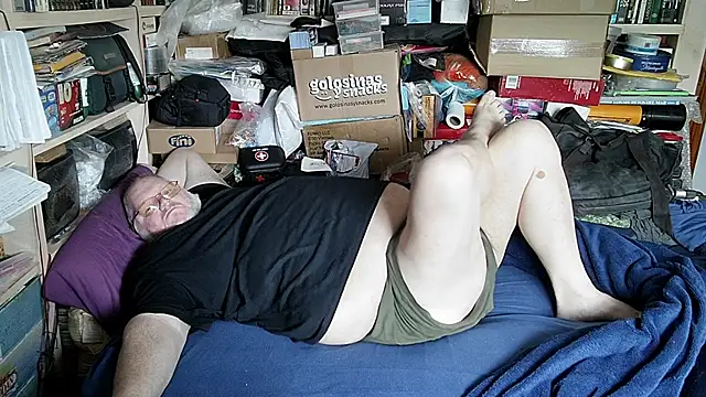 hadeszeuss2 online show from March 23, 2026, 2:32 pm