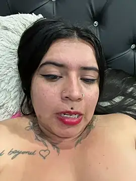 Devilsweet17 online show from February 23, 2025, 2:57 pm