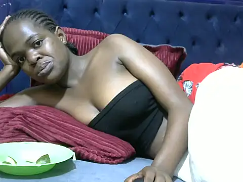 Creamy dolly online show from December 2, 2025, 8:08 am