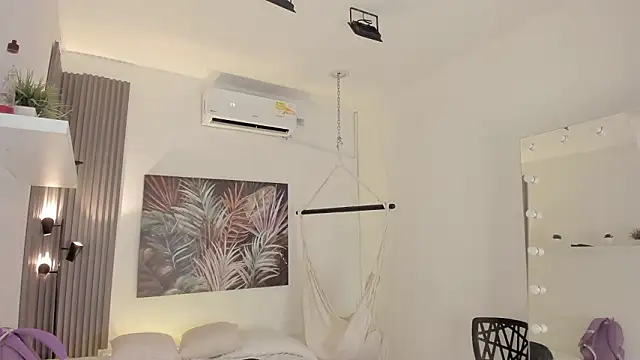 emma alice  online show from February 9, 2026, 11:03 am