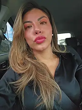 Karen San Miguel online show from December 3, 2025, 3:54 pm