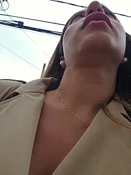 Karen San Miguel online show from April 4, 2026, 9:01 pm