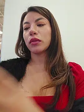 Snapshot of Karen_San_Miguel chatting on June 11, 2026, 12:32 am Karen San Miguel online show from June 11, 2026, 12:32 am