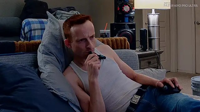 Dilldough405 online show from March 4, 2026, 9:43 pm