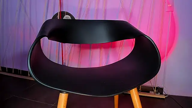 MrShaggy online show from February 6, 2025, 4:03 pm