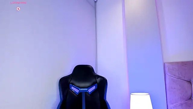 Cameliaa Smiith online show from February 4, 2025, 9:38 am