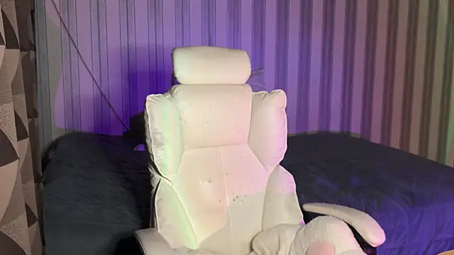 mayvi cold online show from November 2, 2025, 6:10 pm