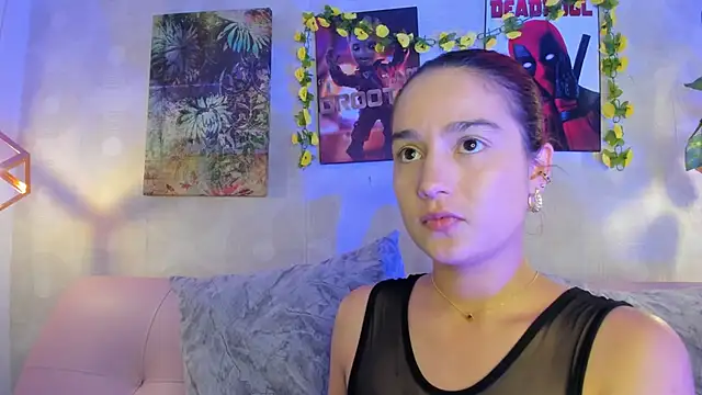 Snapshot of Ari_Baker chatting on January 3, 2025, 7:39 pm Ari Baker online show from January 3, 2025, 7:39 pm