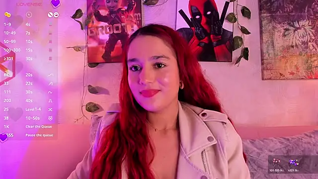 Snapshot of Ari_Baker chatting on January 5, 2025, 11:01 pm Ari Baker online show from January 5, 2025, 11:01 pm