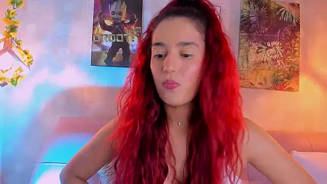 Snapshot of Ari_Baker chatting on January 24, 2025, 7:39 pm Ari Baker online show from January 24, 2025, 7:39 pm