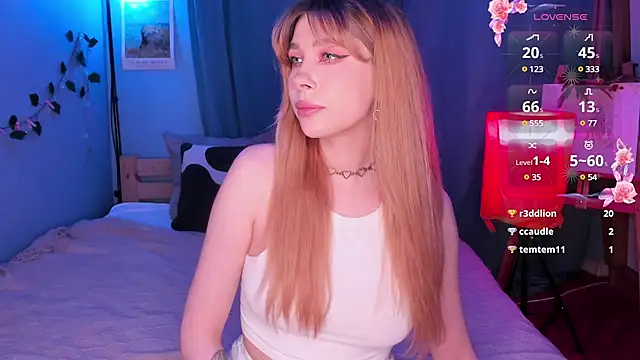 tenderdreams online show from January 11, 2025, 8:21 pm