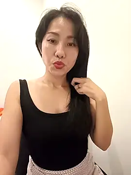 Sugar2k5 online show from February 13, 2025, 1:59 pm