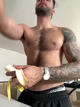 Snapshot of Derek_w chatting on February 1, 2025, 4:22 pm Derek w online show from February 1, 2025, 4:22 pm