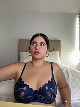 Natasha-28 online show from April 2, 2026, 7:33 pm