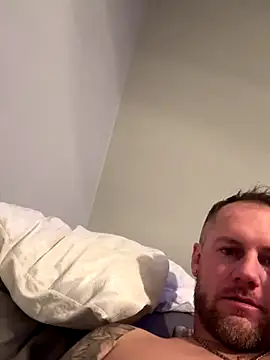 Freakslut007 online show from December 3, 2024, 7:54 am