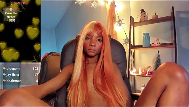 alikahouston4 online show from December 9, 2024, 9:39 am