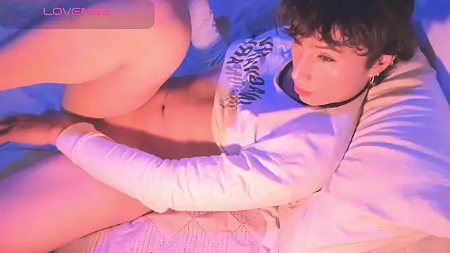 Snapshot of AdamDayt chatting on July 19, 2026, 6:55 pm AdamDayt online show from July 19, 2026, 6:55 pm