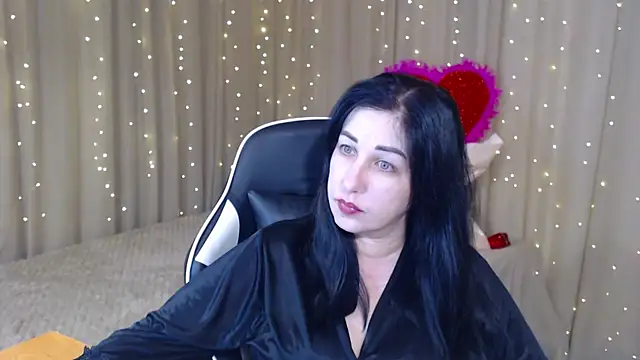 JillStevens online show from February 11, 2026, 4:17 am