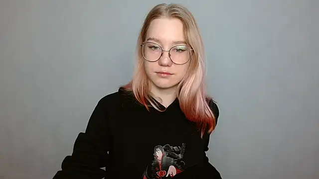 cindi hot online show from December 24, 2024, 8:55 am