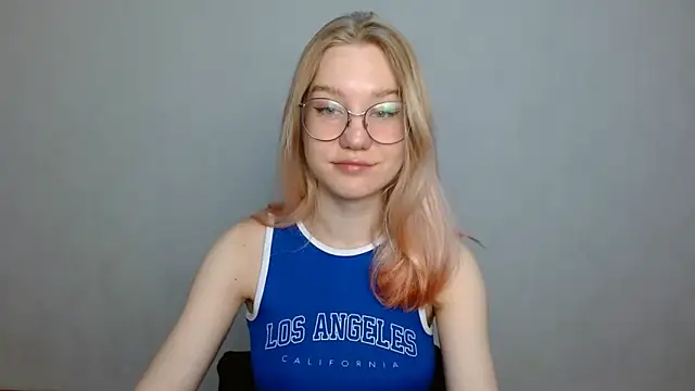 cindi hot online show from January 3, 2025, 9:36 am