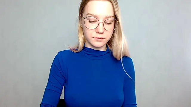 cindi hot online show from February 19, 2025, 10:34 am