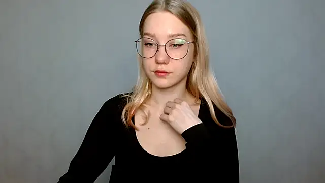 cindi hot online show from February 20, 2025, 8:06 am