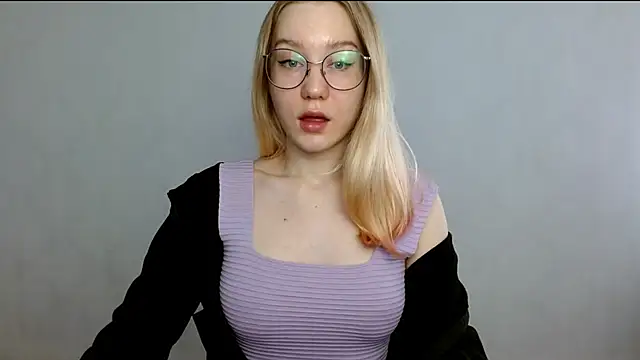 cindi hot online show from February 22, 2025, 9:45 am