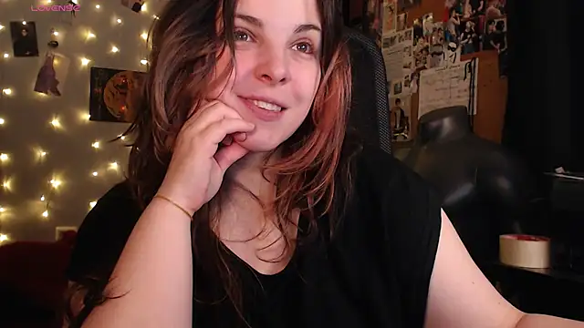 Snapshot of Saya_sweet chatting on October 15, 2025, 2:55 am Saya sweet online show from October 15, 2025, 2:55 am