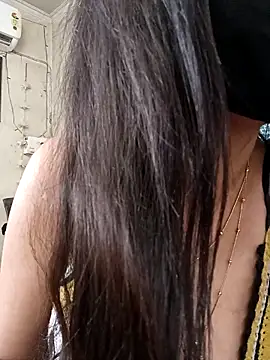 Parinaaz18 online show from March 5, 2025, 8:21 am