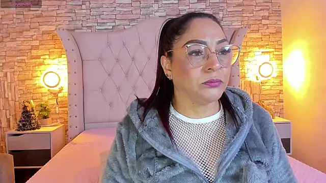 Gina Myers online show from January 5, 2025, 2:08 pm