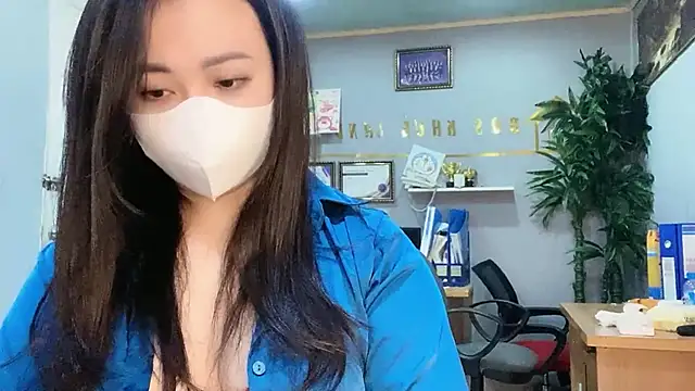 Bamboo Swetie online show from February 8, 2025, 3:53 pm