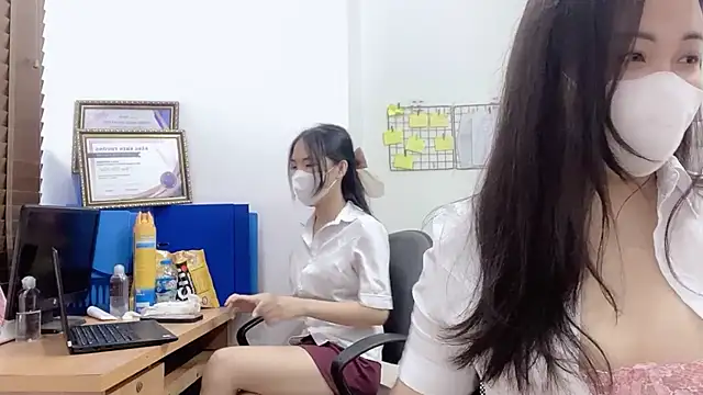 Bamboo Swetie online show from February 13, 2025, 1:59 pm